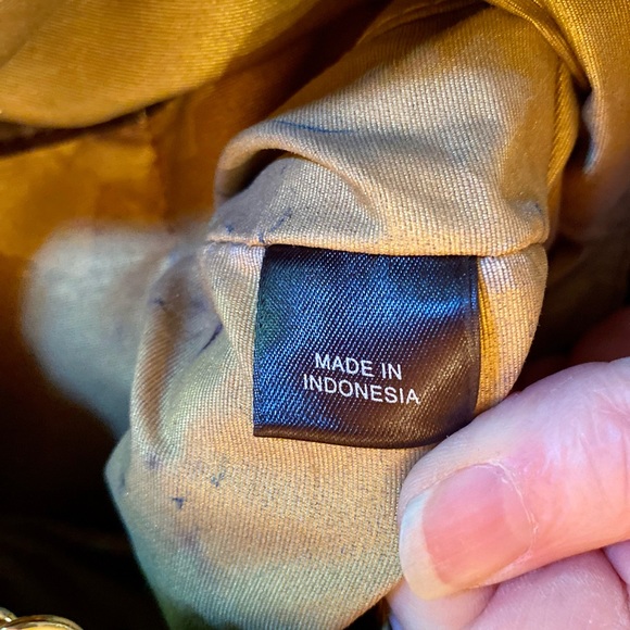 💥ANTONIO MELANI SUEDE LEATHER Fold-over Crossbody Bag💥 - Picture 9 of 16